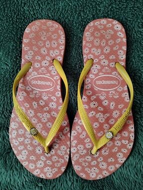 HAVAIANAS Pink Floral Print Flip Flops Sandals Shoes Women's Size 7/8